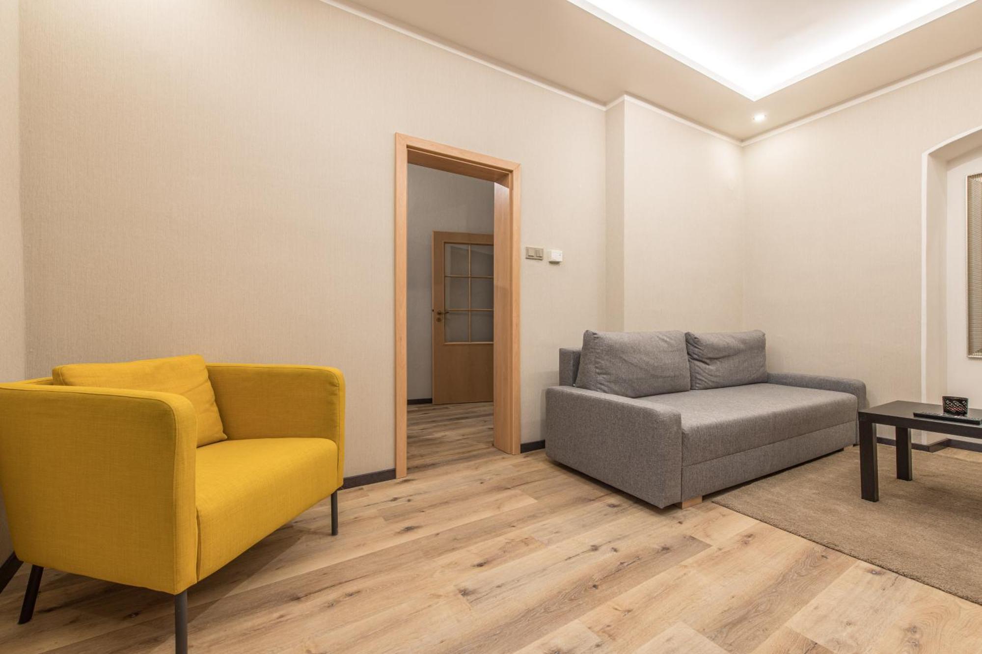 Prague Locals Monastery Apartments Praga Quarto foto